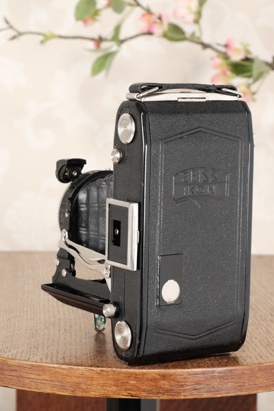 Superb 1936 Zeiss-Ikon 6x9 Folding Camera with Tessar lens, CLA'd, Freshly Serviced! - Zeiss-Ikon- Petrakla Classic Cameras
