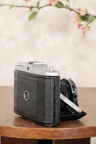 Superb, circa 1955 Zeiss-Ikon 6x6 Folding Camera, CLA'd, Freshly Serviced! - Zeiss-Ikon- Petrakla Classic Cameras