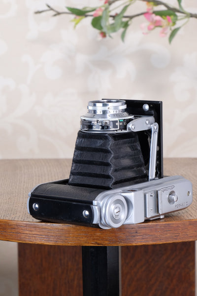 Superb! 1952 6x6 Voigtlander Perkeo II with Color-Skopar Lens & Synchro-Compur Shutter, CLA’d, Freshly Serviced
