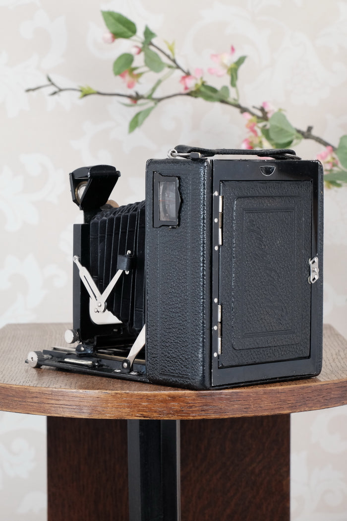 1925 Voigtlander 9x12 Bergheil Camera with HELIAR LENS! Freshly serviced CLA’d - Voigtlander- Petrakla Classic Cameras