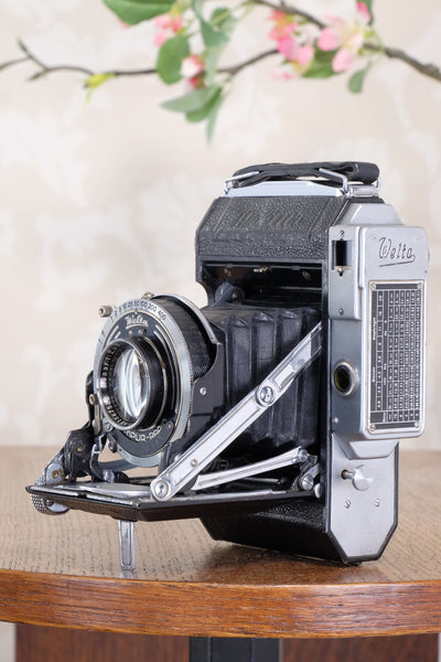 1939 WELTA WELTUR, Medium format, Coupled Rangefinder Camera, with original mask CLA'd, Freshly serviced!