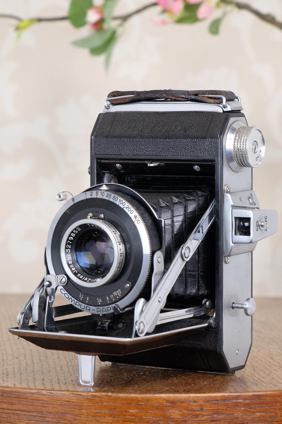 Near Mint! 1949 Welta Weltax 6x6 camera with “T” Coated Carl Zeiss Tessar lens, CLAd, Freshly Serviced!