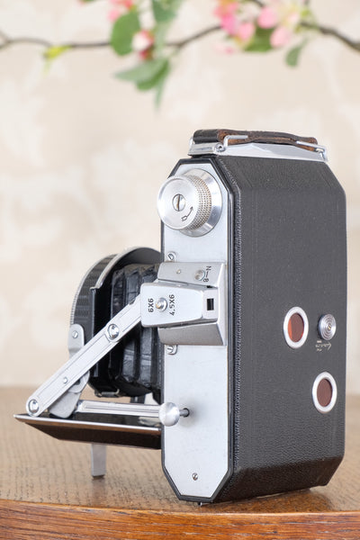 Near Mint! 1949 Welta Weltax 6x6 camera with “T” Coated Carl Zeiss Tessar lens, CLAd, Freshly Serviced!
