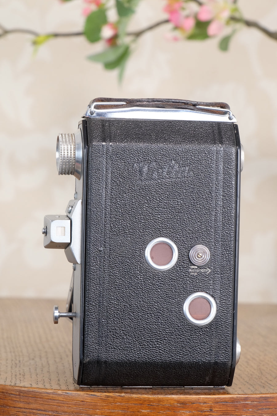 Near Mint! 1949 Welta Weltax 6x6 camera with “T” Coated Carl Zeiss Tessar lens, CLAd, Freshly Serviced!