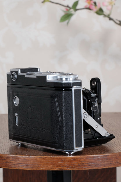 Superb! 1938 Zeiss Ikon Super Ikonta 6x6, Tessar lens, CLA'd, Freshly Serviced! - Zeiss-Ikon- Petrakla Classic Cameras