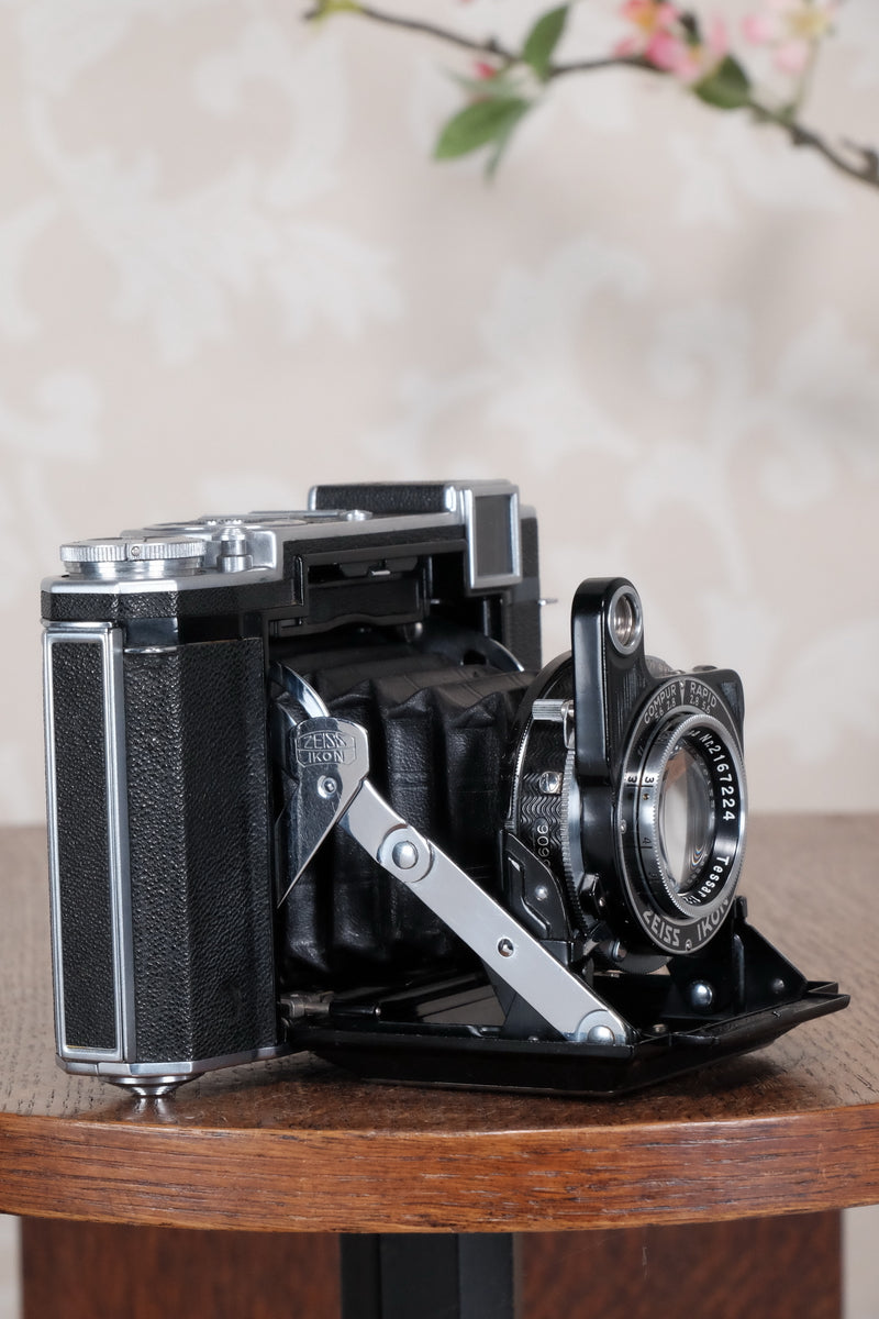 Superb! 1938 Zeiss Ikon Super Ikonta 6x6, Tessar lens, CLA'd, Freshly Serviced! - Zeiss-Ikon- Petrakla Classic Cameras