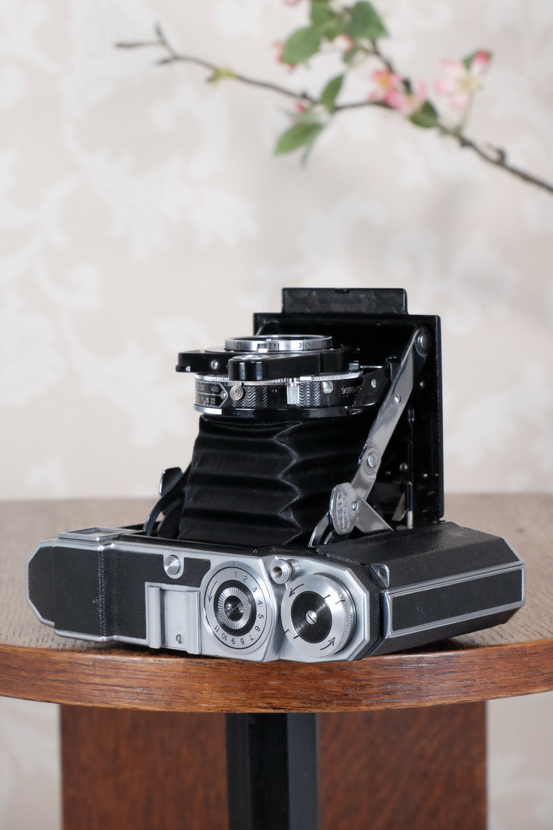 Superb! 1938 Zeiss Ikon Super Ikonta 6x6, Tessar lens, CLA'd, Freshly Serviced! - Zeiss-Ikon- Petrakla Classic Cameras