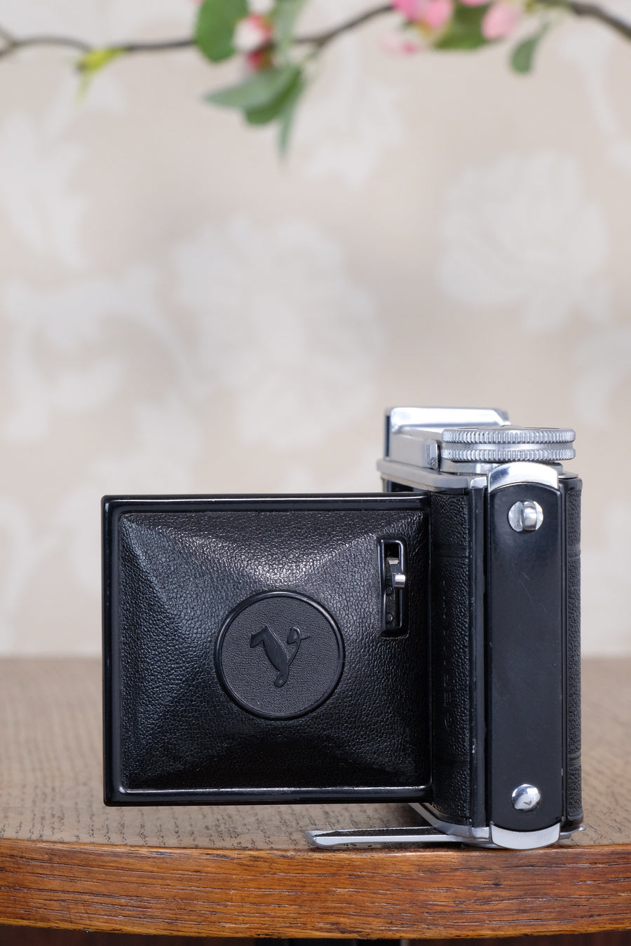 Rare! 1939 Voigtlander “Klein Bessa” 66 with Heliar lens! CLA'd, Freshly Serviced!