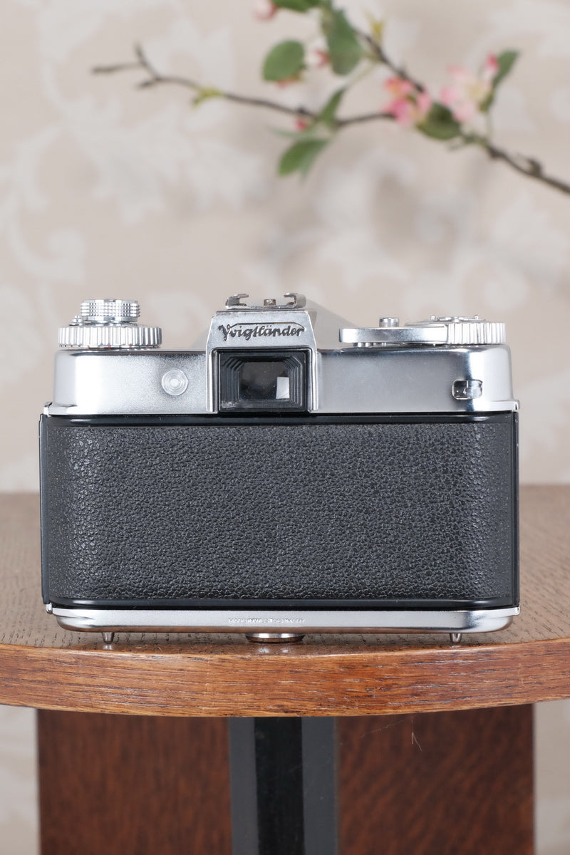 1959-1962 Voigtlander Bessamatic 35mm SLR Camera, with 3 lenses. - Voigtlander- Petrakla Classic Cameras