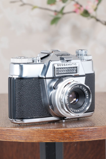 1959-1962 Voigtlander Bessamatic 35mm SLR Camera, with 3 lenses. - Voigtlander- Petrakla Classic Cameras