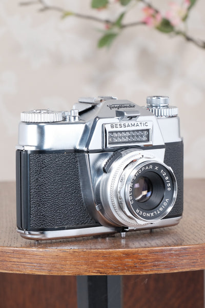 1959-1962 Voigtlander Bessamatic 35mm SLR Camera, with 3 lenses. - Voigtlander- Petrakla Classic Cameras