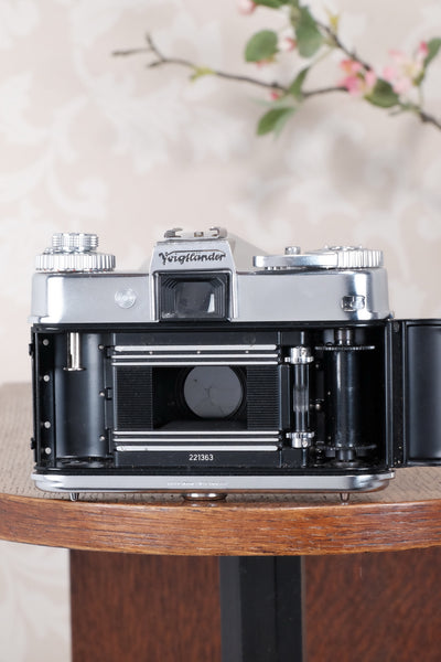 1959-1962 Voigtlander Bessamatic 35mm SLR Camera, with 3 lenses. - Voigtlander- Petrakla Classic Cameras