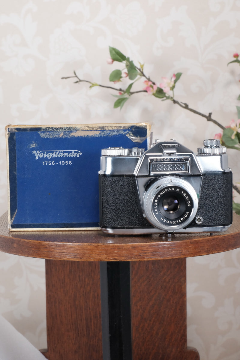1959-1962 Voigtlander Bessamatic 35mm SLR Camera, with 3 lenses. - Voigtlander- Petrakla Classic Cameras