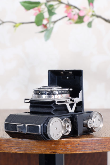 THE ORIGINAL FIRST VERSION, 1934 Black Kodak Retina, model 117, CLA'd, Freshly Serviced!