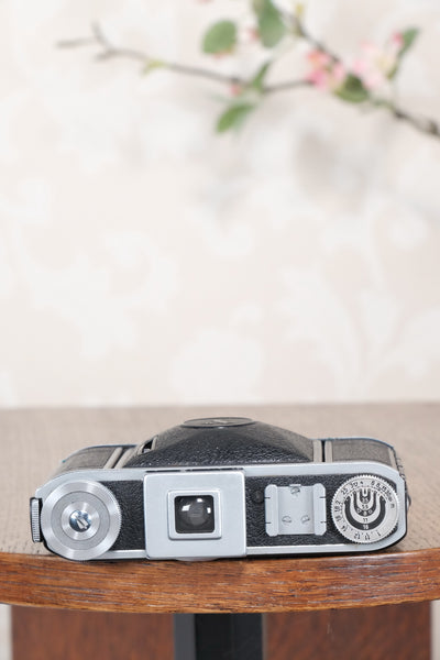 Superb! 1946  Voigtlander “Baby Bessa“ 66, 6x6 camera, Skopar lens, CLA'd, Freshly Serviced! - Voigtlander- Petrakla Classic Cameras