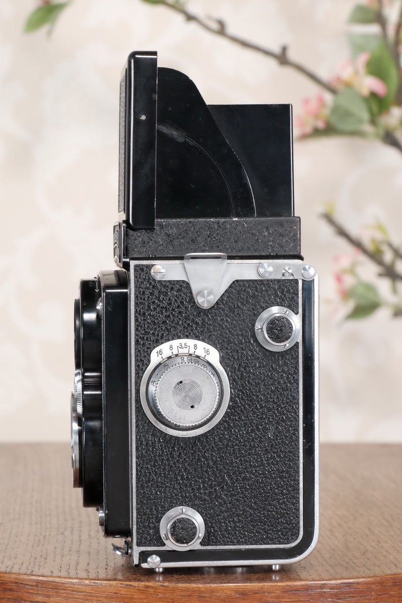 SUPERB! 1937 Rolleiflex, Very first Automat model with rare low serial number! Freshly Serviced, CLA’d - Frank & Heidecke- Petrakla Classic Cameras