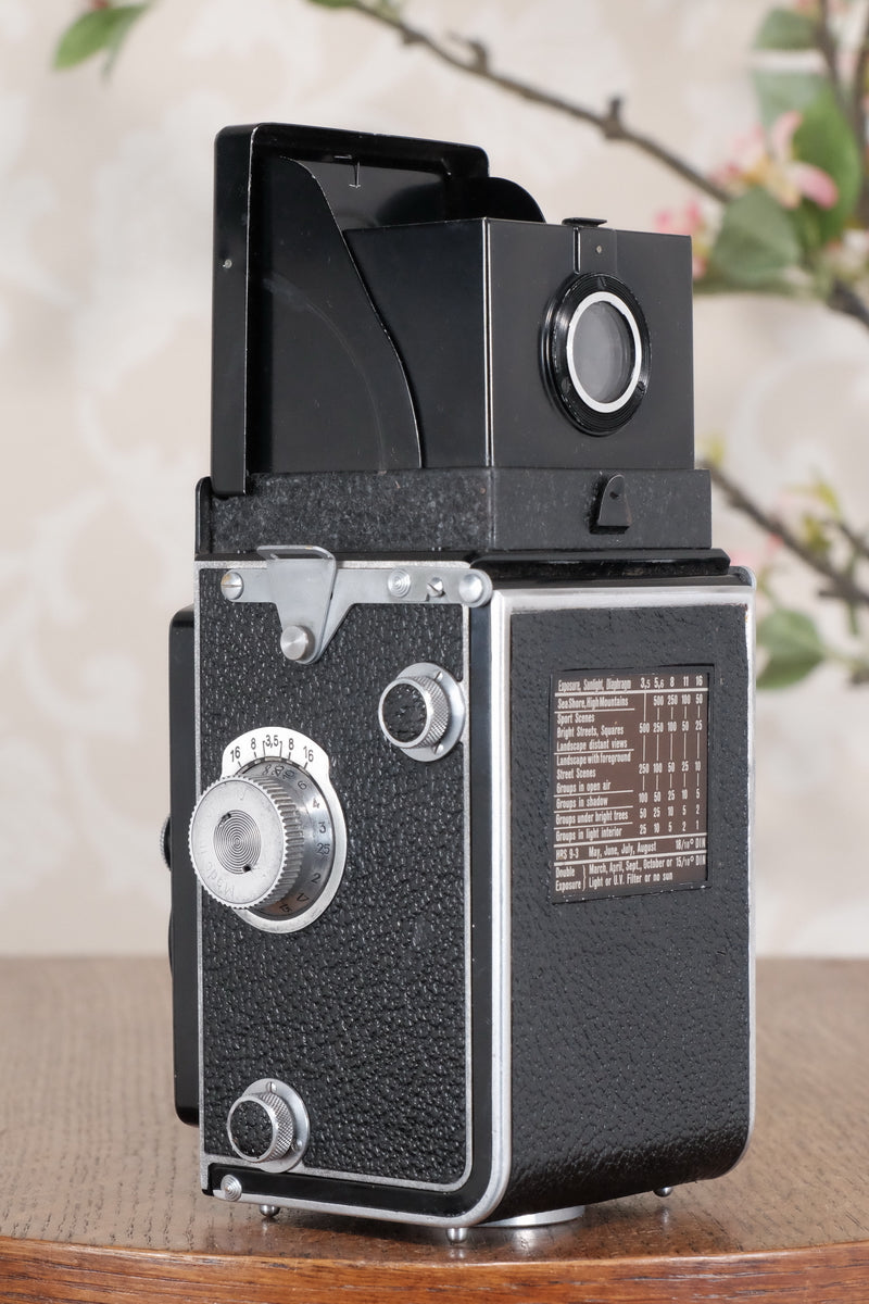 SUPERB! 1937 Rolleiflex, Very first Automat model with rare low serial number! Freshly Serviced, CLA’d - Frank & Heidecke- Petrakla Classic Cameras