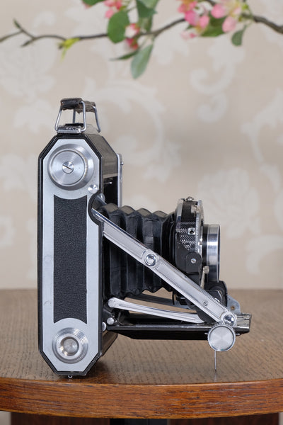 1938 WELTA WELTUR, Medium format, Coupled Rangefinder Camera, with Tessar and original mask CLA'd, Freshly serviced!