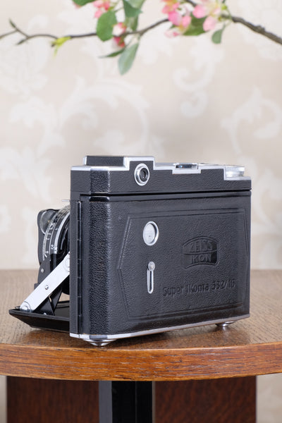 Near Mint 1938 Zeiss Ikon Super Ikonta 6x6, Tessar lens. CLA'd, Freshly Serviced!