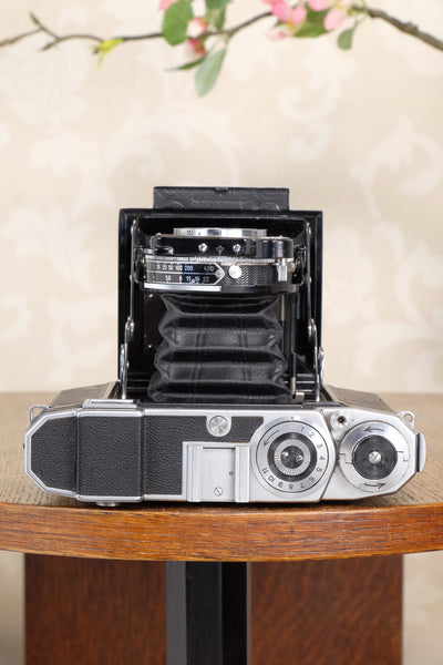 Near Mint 1938 Zeiss Ikon Super Ikonta 6x6, Tessar lens. CLA'd, Freshly Serviced!