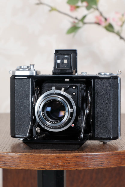Superb! 1952 Zeiss Ikon Ikonta, Freshly Serviced, CLA'd! - Zeiss-Ikon- Petrakla Classic Cameras
