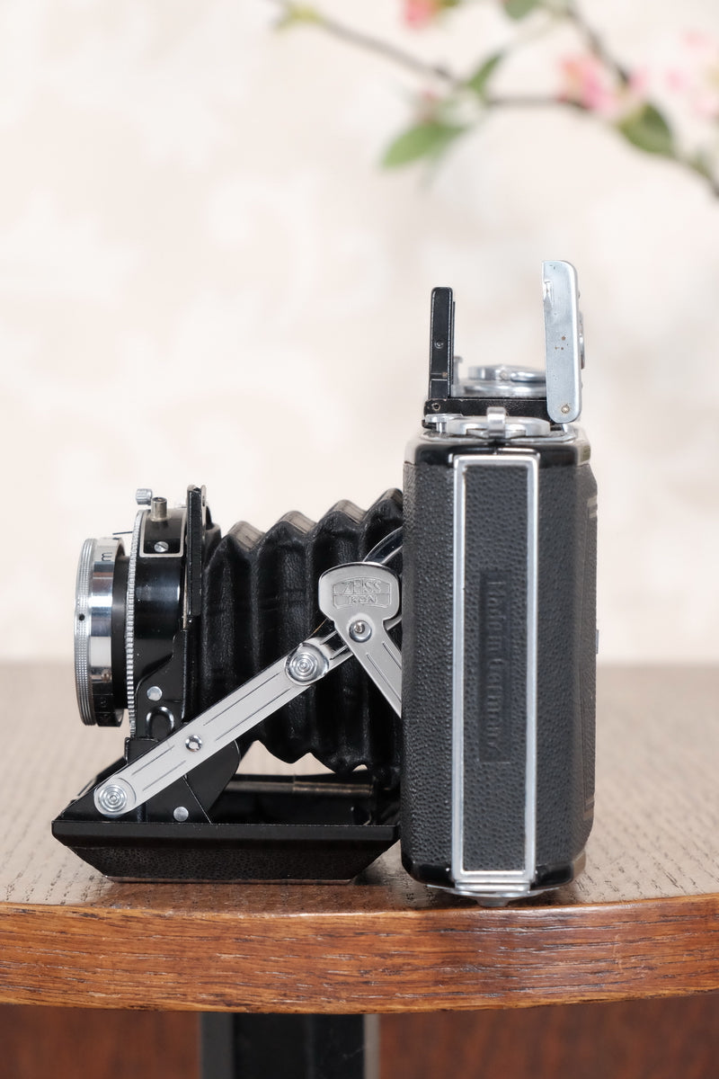 Superb! 1952 Zeiss Ikon Ikonta, Freshly Serviced, CLA'd! - Zeiss-Ikon- Petrakla Classic Cameras