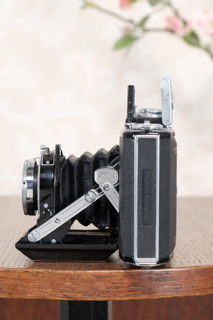 Superb! 1952 Zeiss Ikon Ikonta, Freshly Serviced, CLA'd! - Zeiss-Ikon- Petrakla Classic Cameras