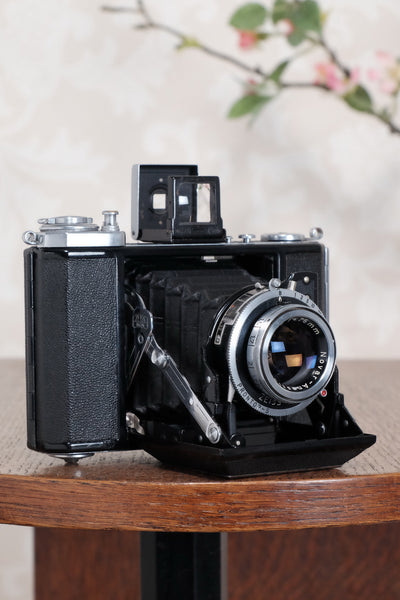 Superb! 1952 Zeiss Ikon Ikonta, Freshly Serviced, CLA'd! - Zeiss-Ikon- Petrakla Classic Cameras