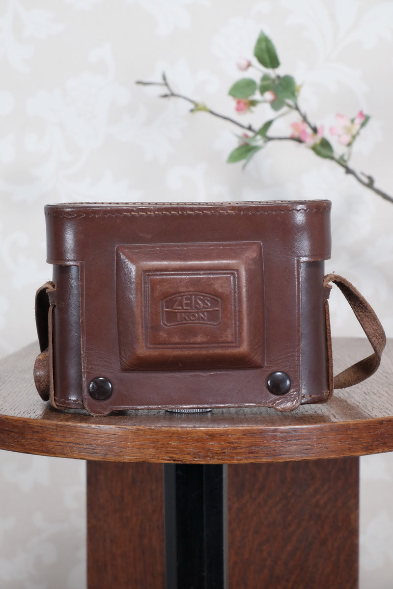 Superb! 1952 Zeiss Ikon Ikonta, Freshly Serviced, CLA'd! - Zeiss-Ikon- Petrakla Classic Cameras