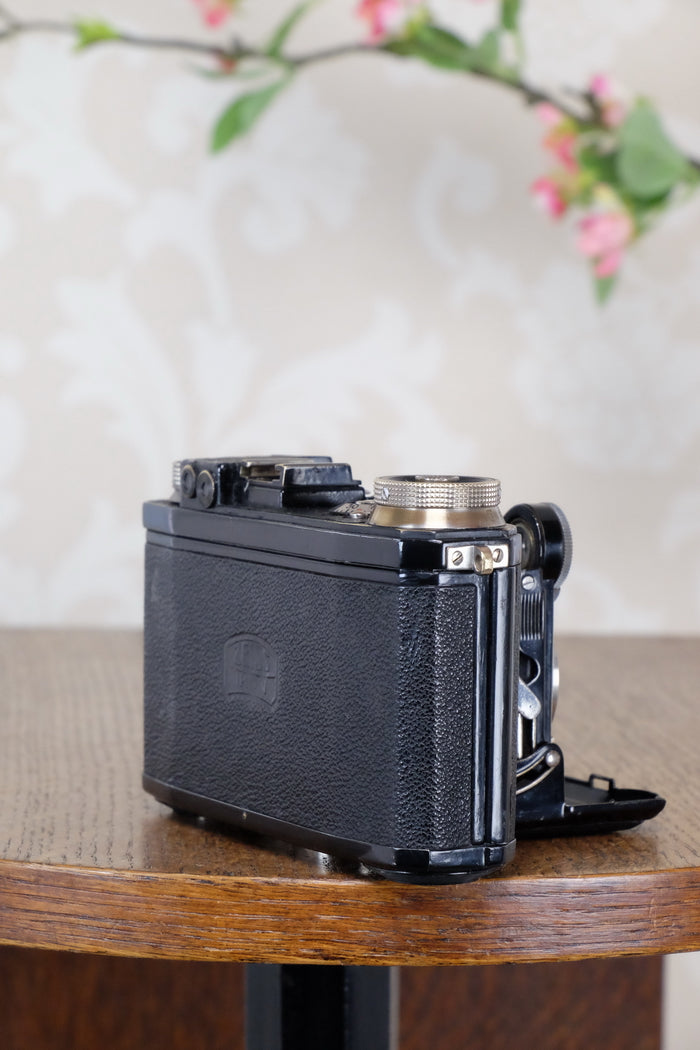 1935 Zeiss-Ikon Super Nettel (236/24), CLA'd, Freshly Serviced! - Zeiss-Ikon- Petrakla Classic Cameras