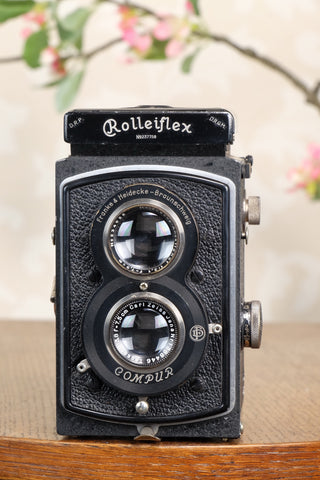 Superb! 1933 Old Standard Rolleiflex with original leather case, Freshly Serviced, CLA’d