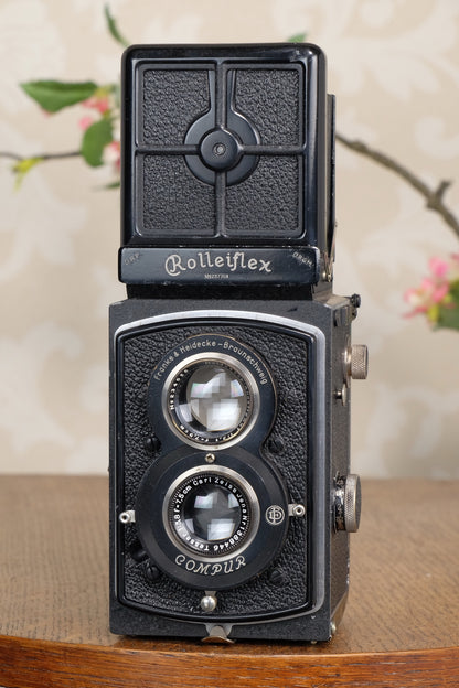 Superb! 1933 Old Standard Rolleiflex with original leather case, Freshly Serviced, CLA’d