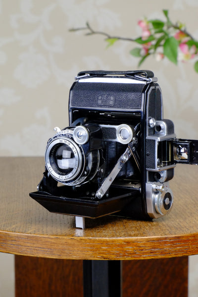 Superb! 1948 Zeiss Ikon Super Ikonta, CLA'd, Freshly Serviced! - Zeiss-Ikon- Petrakla Classic Cameras