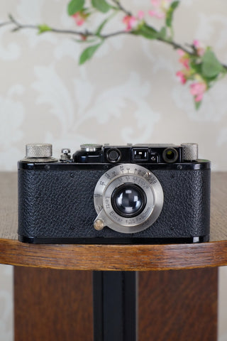 SUPERB! 1932 BLACK LEITZ LEICA II with Nickel Elmar lens. CLA'd, Freshly Serviced! - Leitz- Petrakla Classic Cameras