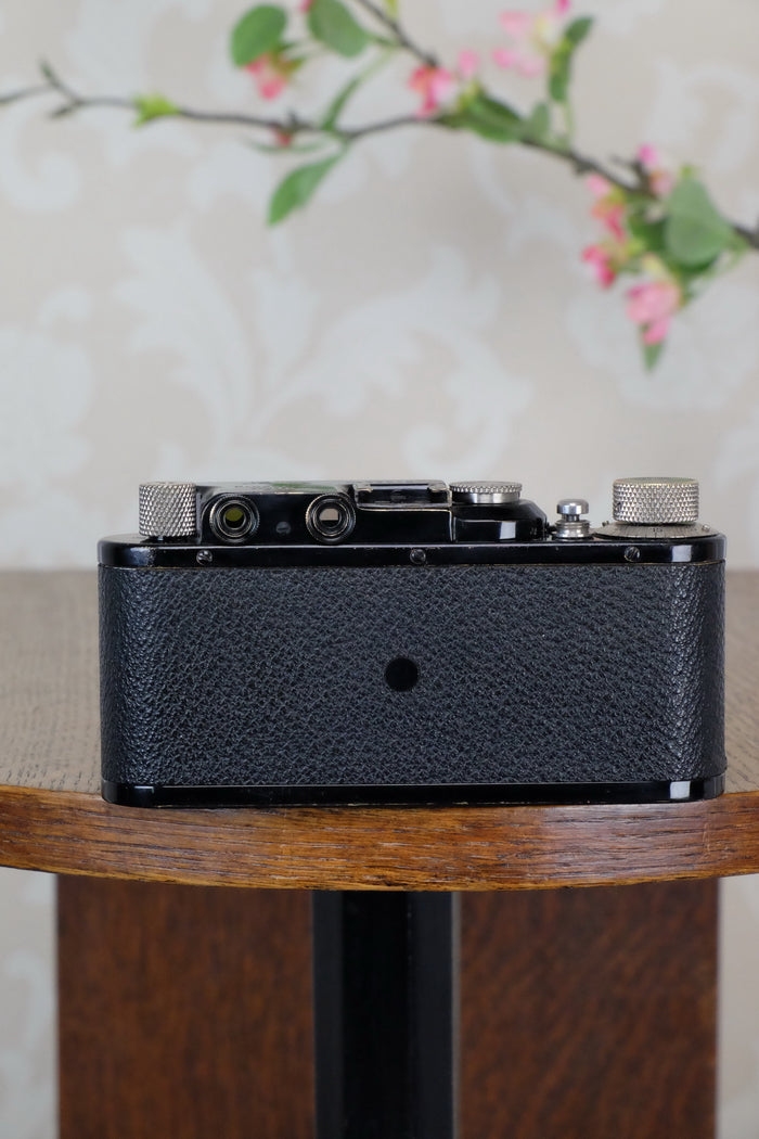 SUPERB! 1932 BLACK LEITZ LEICA II with Nickel Elmar lens. CLA'd, Freshly Serviced! - Leitz- Petrakla Classic Cameras