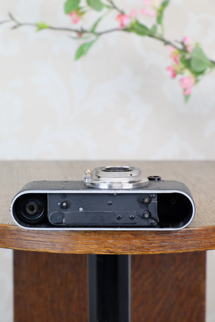 SUPERB! 1932 BLACK LEITZ LEICA II with Nickel Elmar lens. CLA'd, Freshly Serviced! - Leitz- Petrakla Classic Cameras