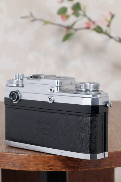 1953 Zeiss Ikon Contax IIIa, with lens and original leather case. CLA'd, Freshly Serviced! - Zeiss-Ikon- Petrakla Classic Cameras