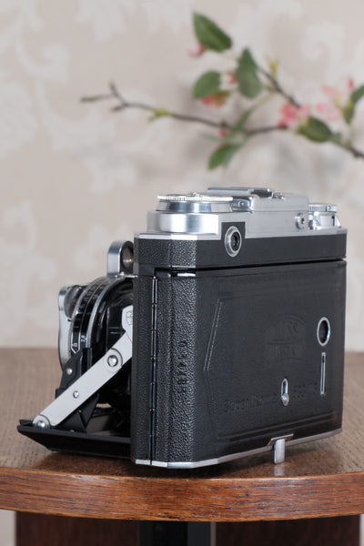 Superb! 1952 Zeiss-Ikon Super Ikonta B, Coated Tessar & Synchro-Compur.  CLA'd, Freshly Serviced! - Zeiss-Ikon- Petrakla Classic Cameras