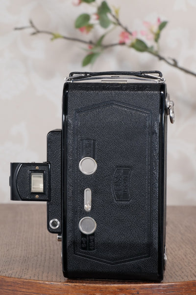 Superb! 1936 Zeiss Ikon 6x9 Super Ikonta, CLA'd, Freshly Serviced - Zeiss-Ikon- Petrakla Classic Cameras