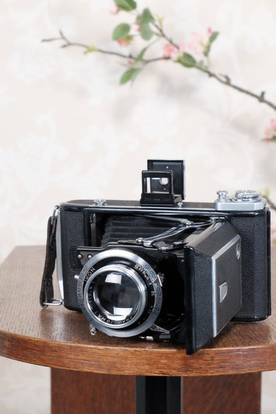 Near Mint! 1937 Zeiss-Ikon Ikonta 6x9, Freshly Serviced, CLA'd! - Zeiss-Ikon- Petrakla Classic Cameras