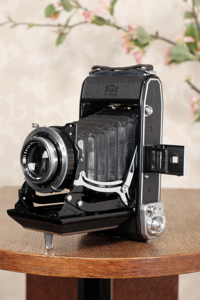 Superb! 1937 Zeiss-Ikon Ikonta 6x9 Folding Camera, Tessar lens, CLA'd, Freshly Serviced! - Zeiss-Ikon- Petrakla Classic Cameras