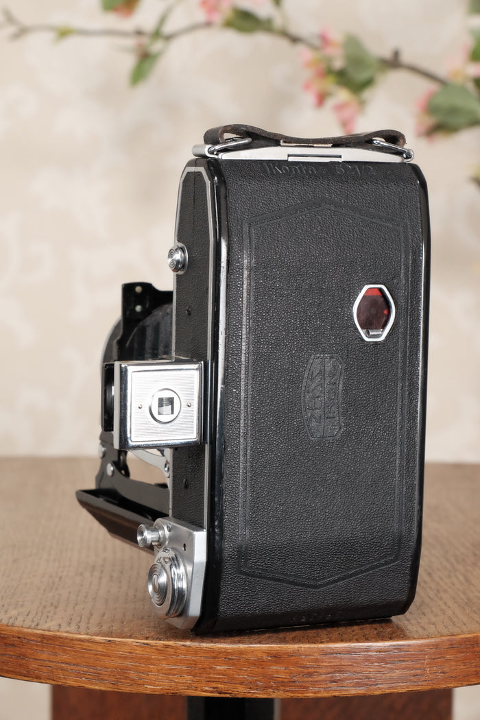 Superb! 1937 Zeiss-Ikon Ikonta 6x9 Folding Camera, Tessar lens, CLA'd, Freshly Serviced! - Zeiss-Ikon- Petrakla Classic Cameras
