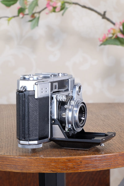 Superb! 1953 Zeiss Ikon Contessa 533/24 . CLA'd, Freshly serviced!