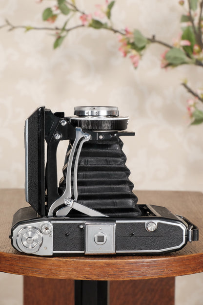 Superb! 1937 Zeiss-Ikon Ikonta 6x9 Folding Camera, Tessar lens, CLA'd, Freshly Serviced! - Zeiss-Ikon- Petrakla Classic Cameras