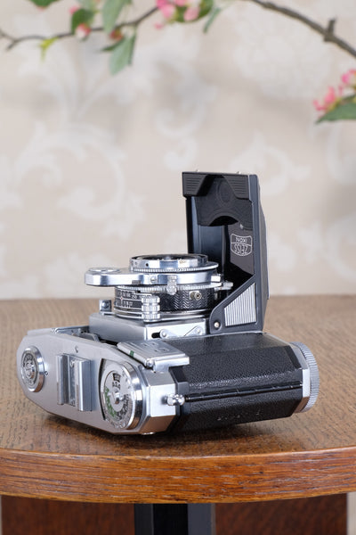 Superb! 1953 Zeiss Ikon Contessa 533/24 . CLA'd, Freshly serviced!