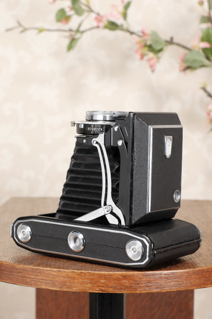 Superb! 1937 Zeiss-Ikon Ikonta 6x9 Folding Camera, Tessar lens, CLA'd, Freshly Serviced! - Zeiss-Ikon- Petrakla Classic Cameras