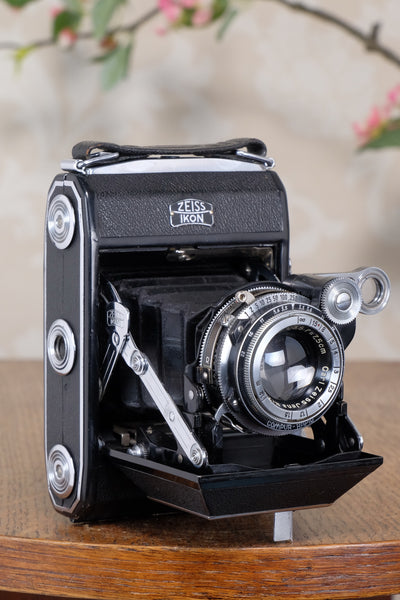 Superb! 1938 ZEISS-IKON SUPER IKONTA A, 6x4.5, Tessar lens. CLA’d, Freshly Serviced!