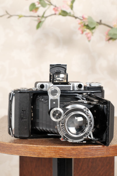 SUPERB! 1937 Zeiss Ikon Super Ikonta 6x9, Tessar lens , CLA'd, FRESHLY SERVICED! - Zeiss-Ikon- Petrakla Classic Cameras