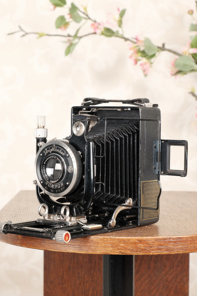 Superb! 1932 Voigtlander Bergheil Camera with Heliar lens and Roll-Film back! Freshly serviced CLA’d - Voigtlander- Petrakla Classic Cameras