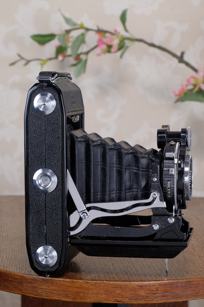 SUPERB! 1936 Zeiss Ikon Super Ikonta 6x9, Tessar lens CLA’d with leather case. CLA'd, Freshly Serviced!